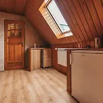Skowyrowe Wzgorze - Z Pieknym Widokiem Na Gory Bed & Breakfast