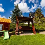 Skowyrowe Wzgorze - Z Pieknym Widokiem Na Gory Panzió *