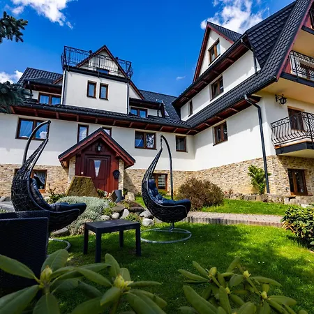 Bed & Breakfast Skowyrowe Wzgorze - Z Pieknym Widokiem Na Gory