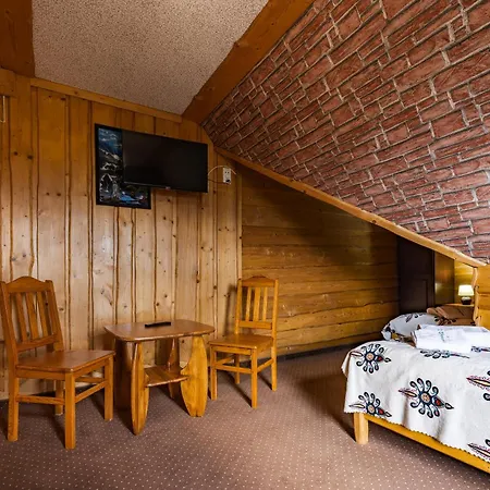 Skowyrowe Wzgorze - Z Pieknym Widokiem Na Gory Bed & Breakfast *